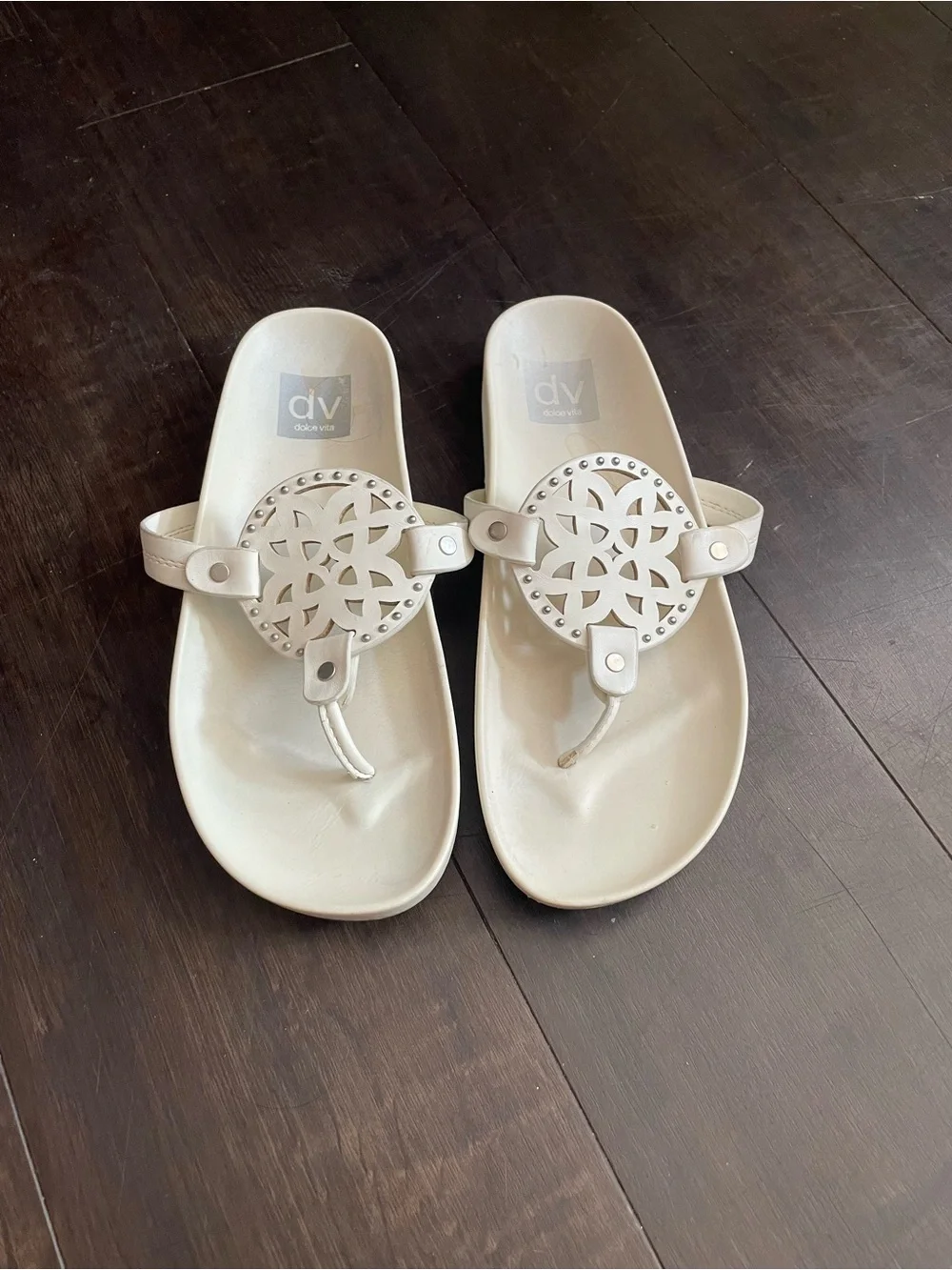 Dolche Vita Cream Laser-Cut Medallion Thong Sandals